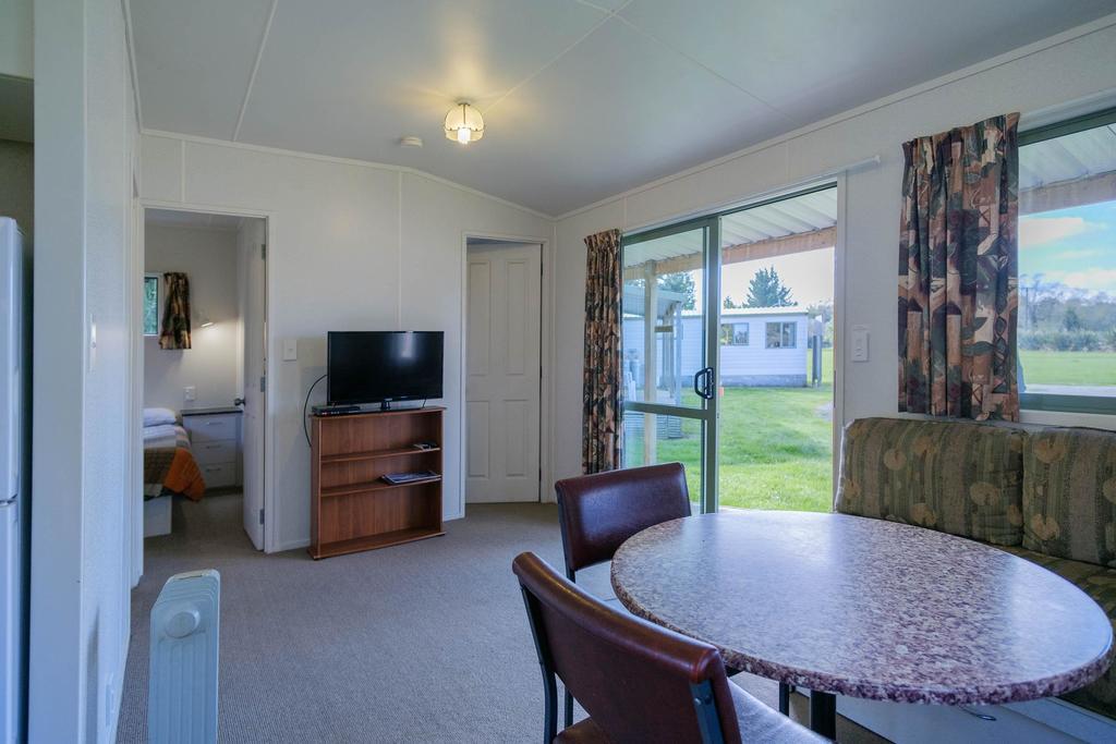 Grumpy'S Kiwi Holiday Park Geraldine Extérieur photo